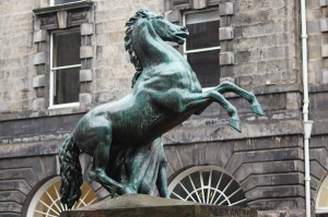 The Edinburgh Reporter statue outside City Chambers