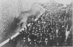 Pilgrimage to the Wailing Wall, Passover 1928