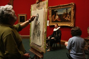 easel-sketching-in-the-gallery-image-2