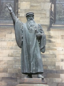 John_Knox_statue,_New_College_Edinburgh