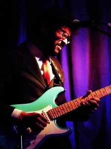 aki remally at jazz bar